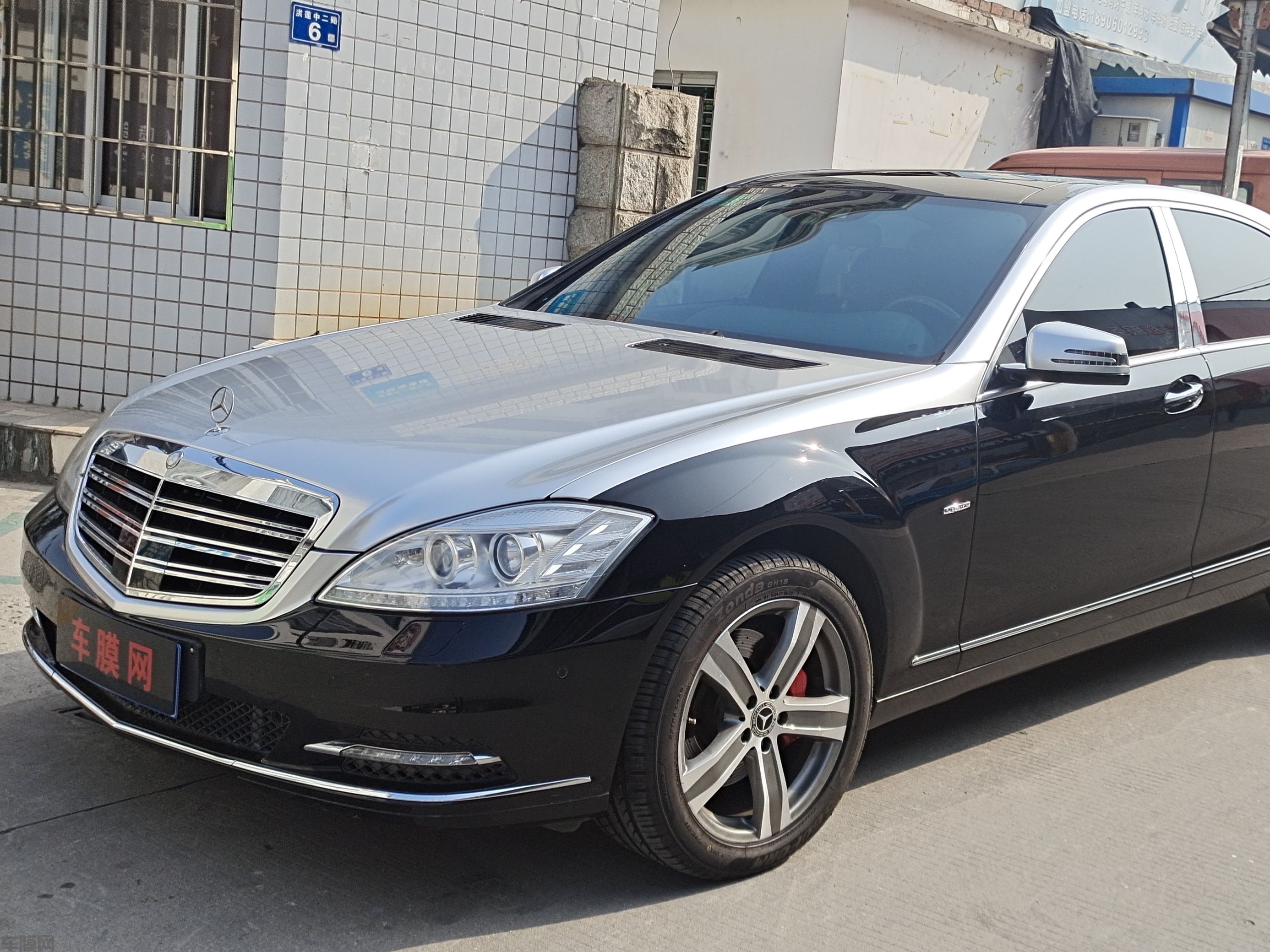 奔驰S350L 超亮金属太空银改色膜 效果图