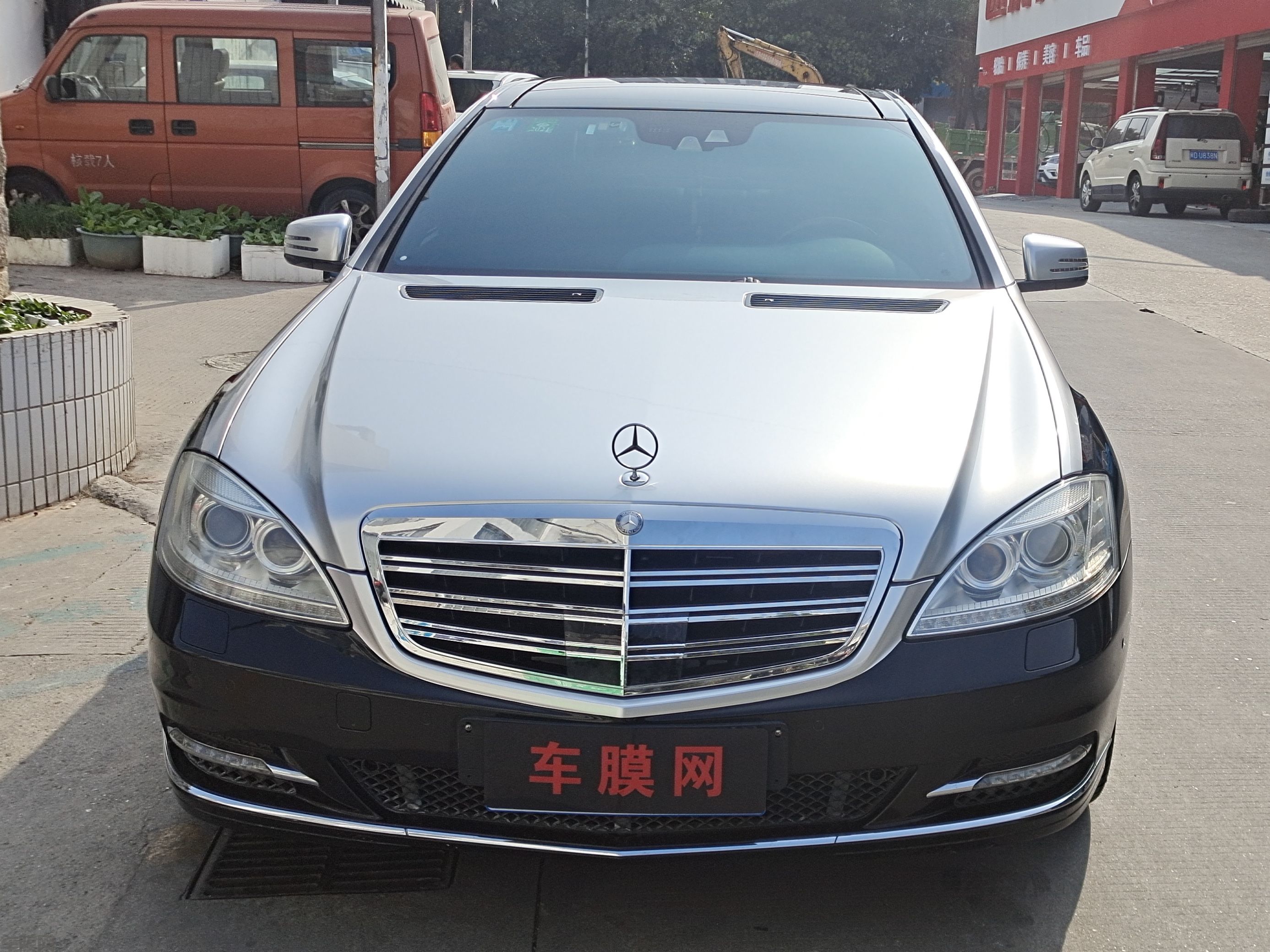 奔驰S350L 超亮金属太空银改色膜 效果图