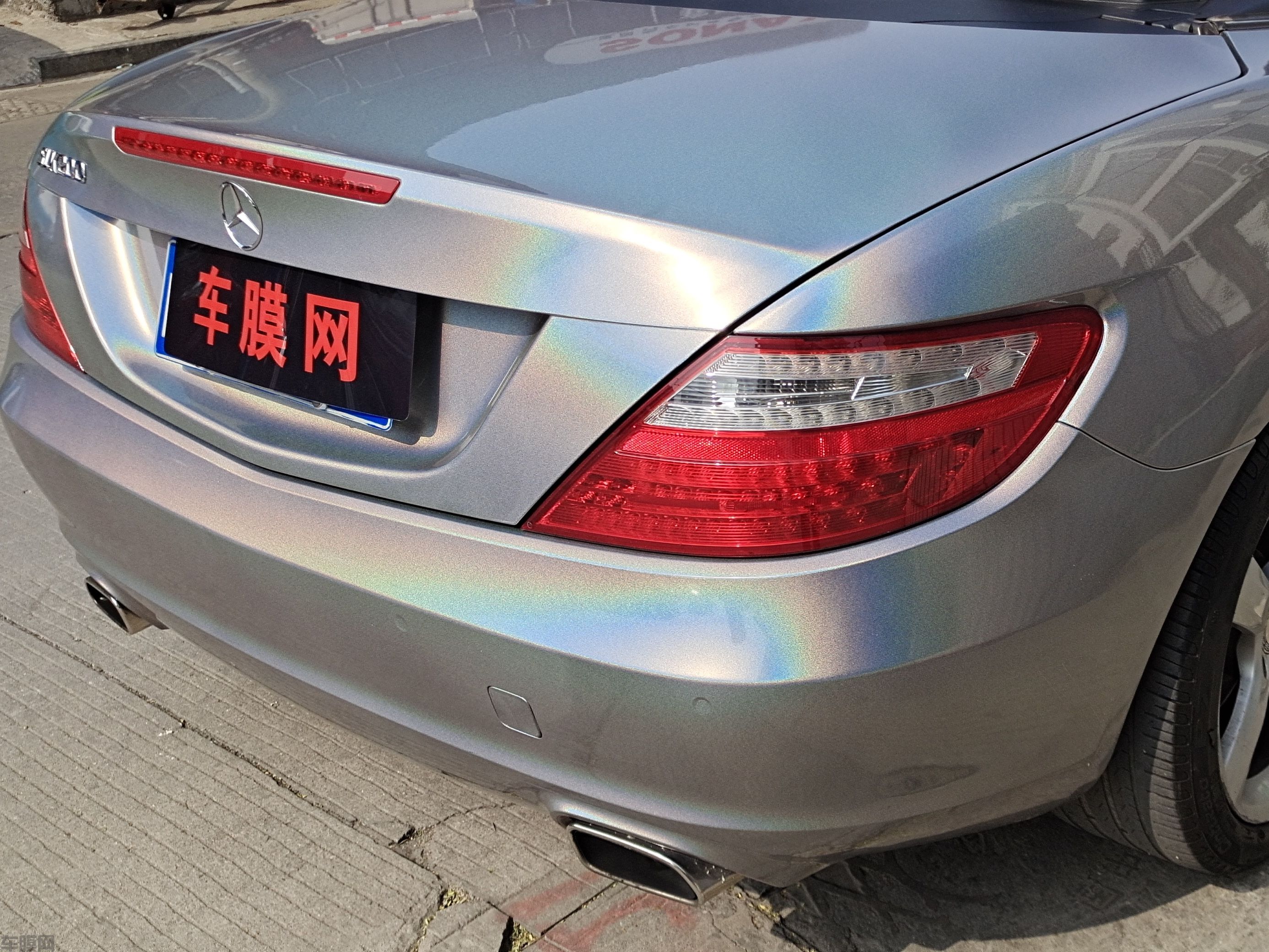 奔驰SLK200 七彩镭射银改色膜 效果图