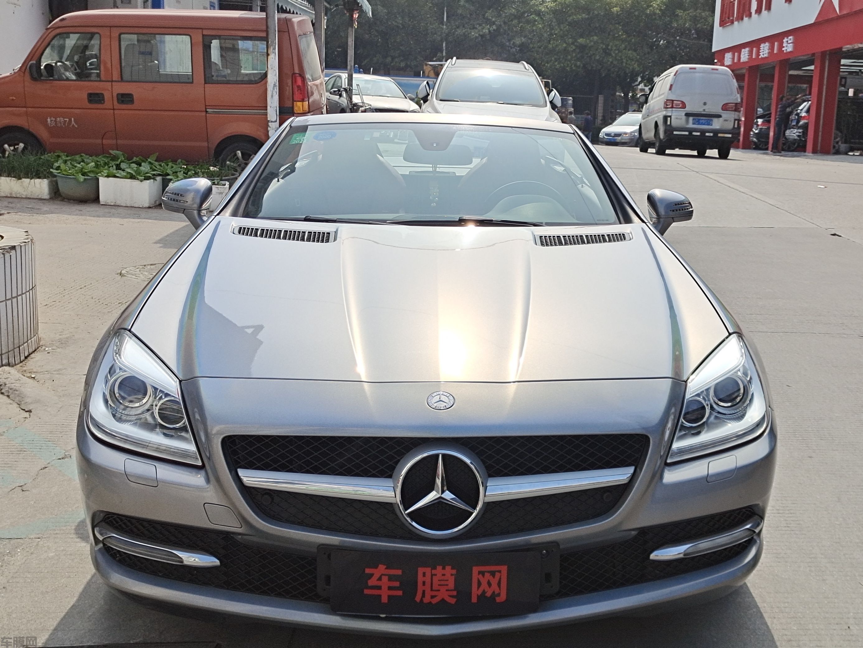 奔驰SLK200 七彩镭射银改色膜 效果图