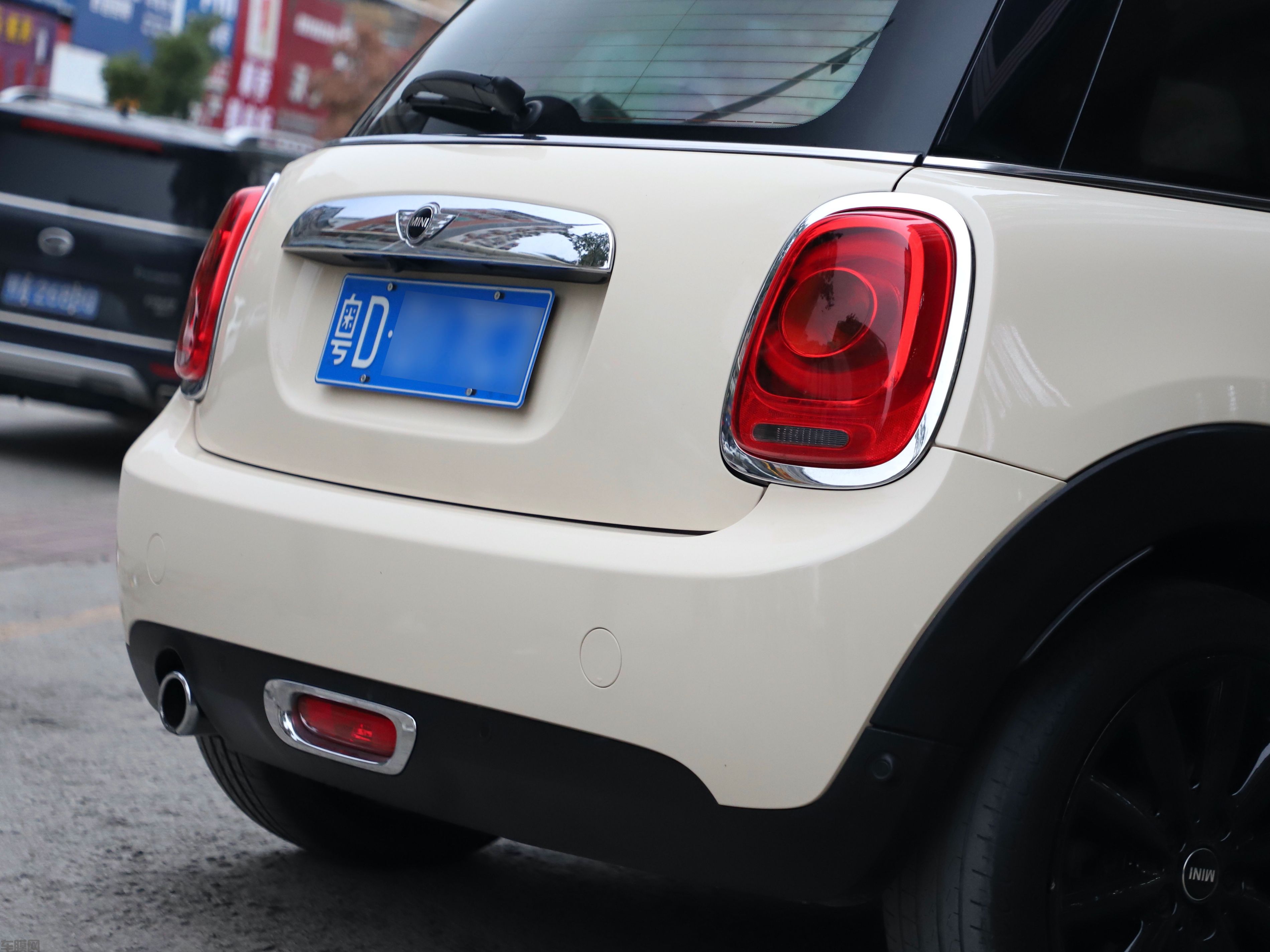 MINI 亮光撒哈拉黄改色膜 效果图