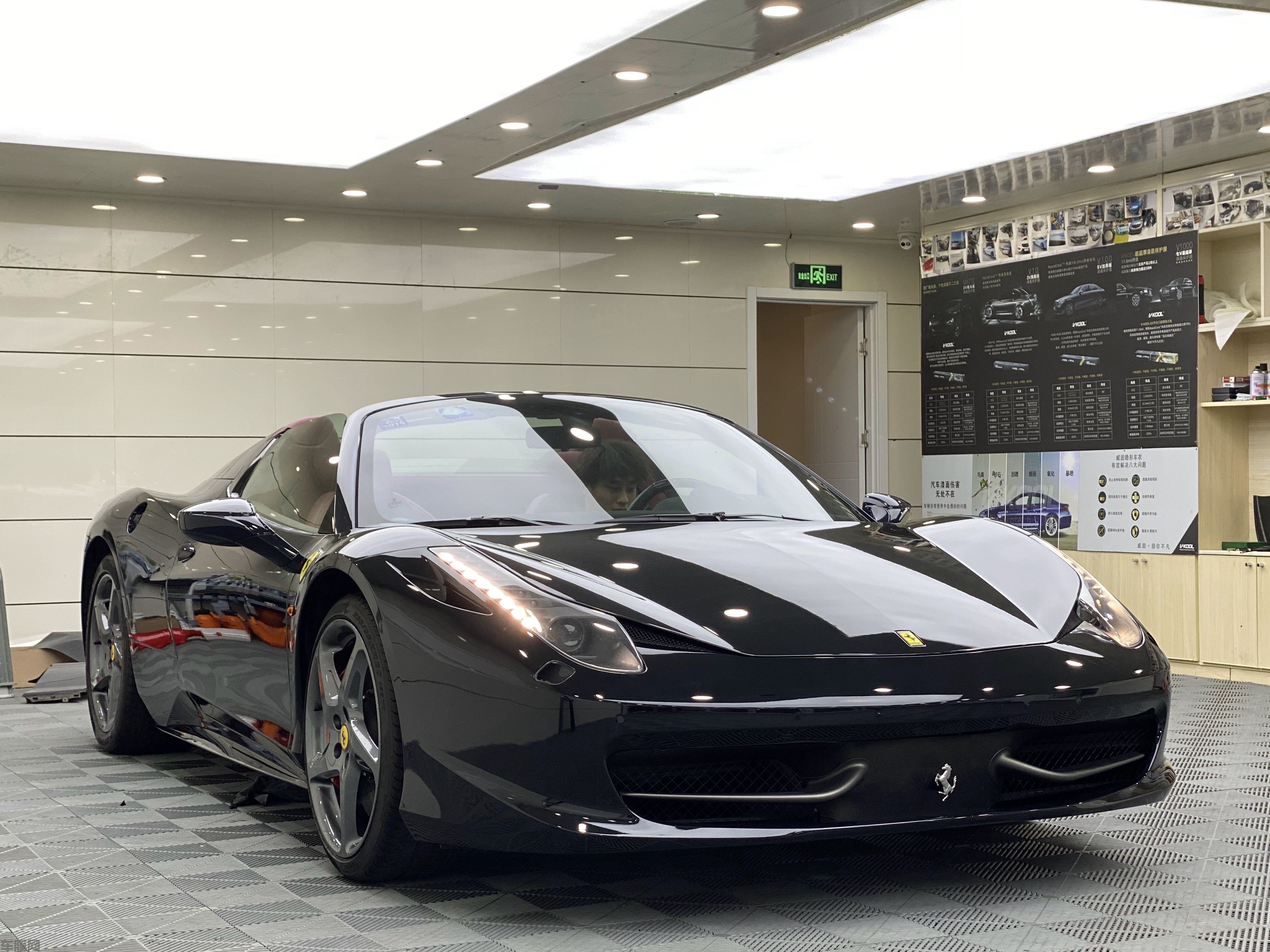 法拉利458 Spider 亮黑改色膜 效果图