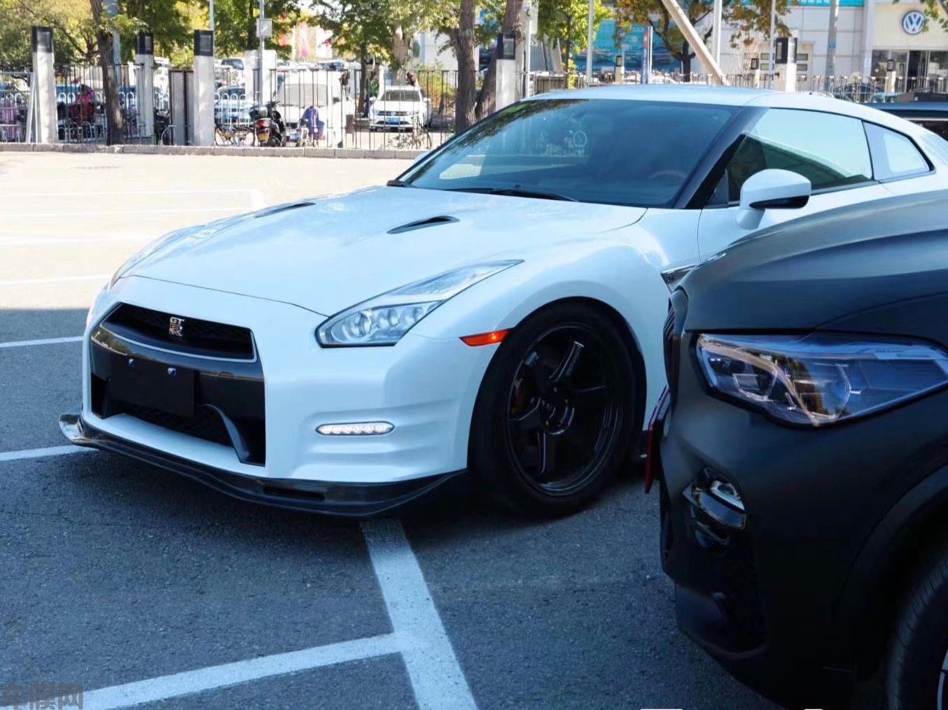 日产GTR 陶瓷白改色膜 效果图