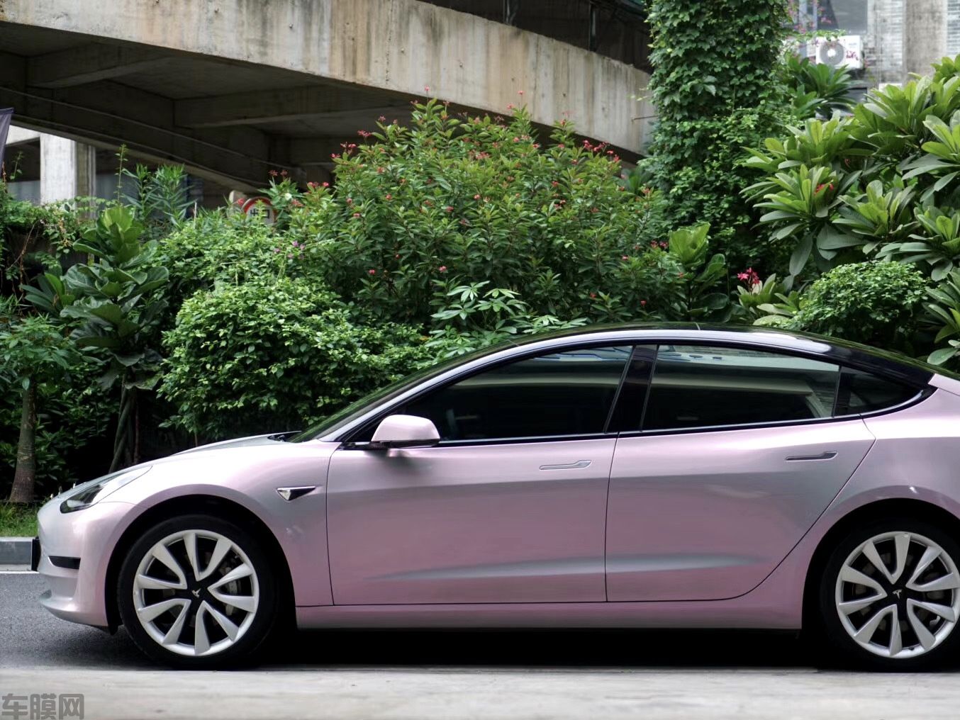 特斯拉Model3 梦幻灰改色膜 效果图
