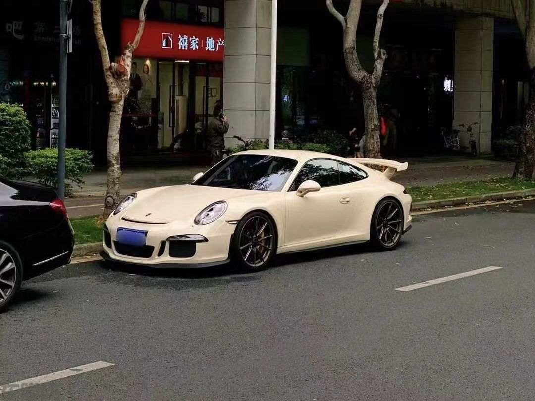 保时捷911 GT3 卡其米兰改色膜 效果图