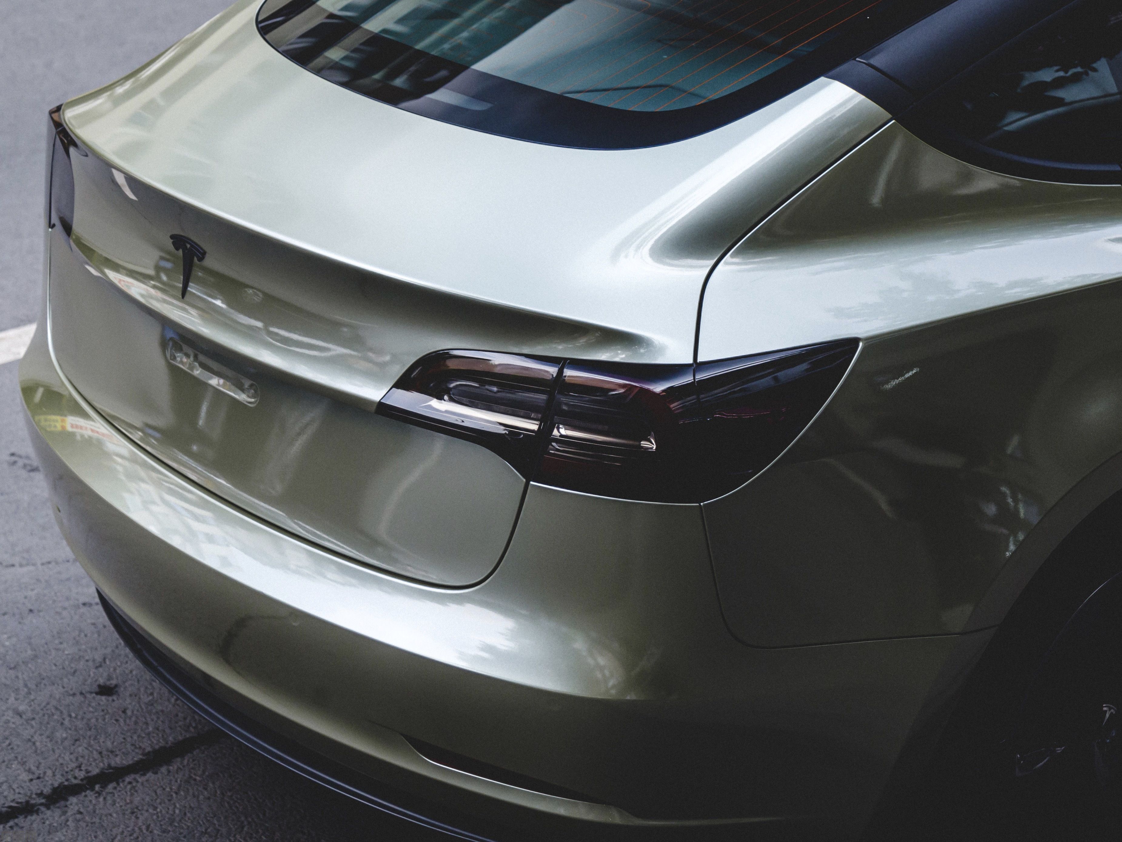 特斯拉 Model3 高山绿改色膜效果图