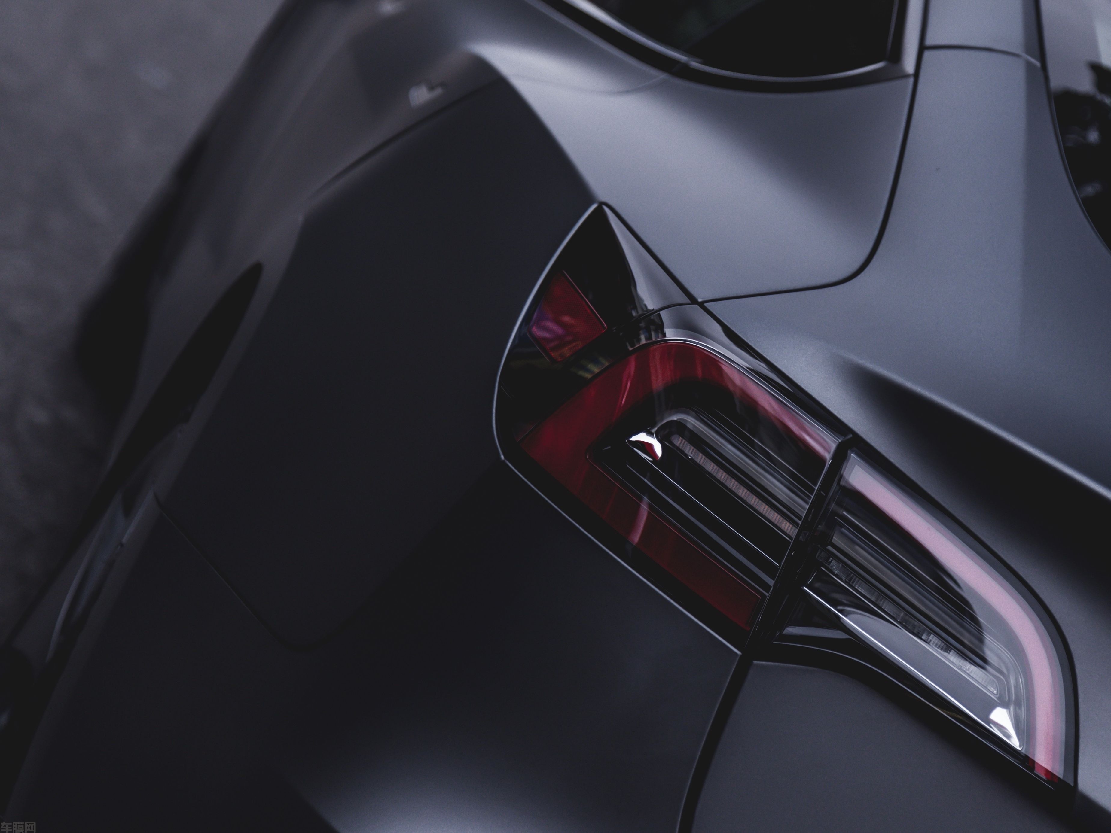 特斯拉Model3 战斗灰改色膜 效果图