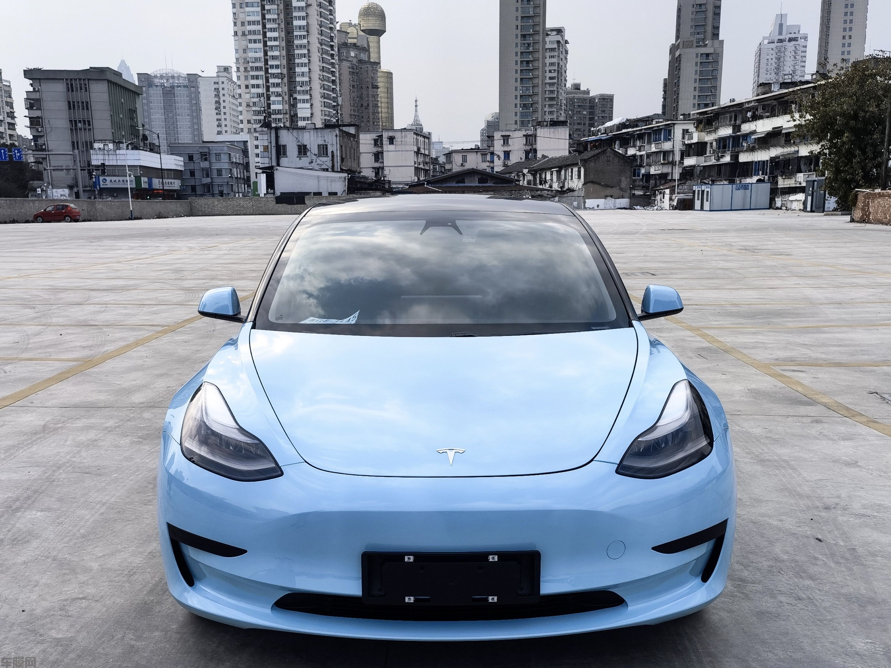 特斯拉Model3 超亮海风蓝改色膜 效果图
