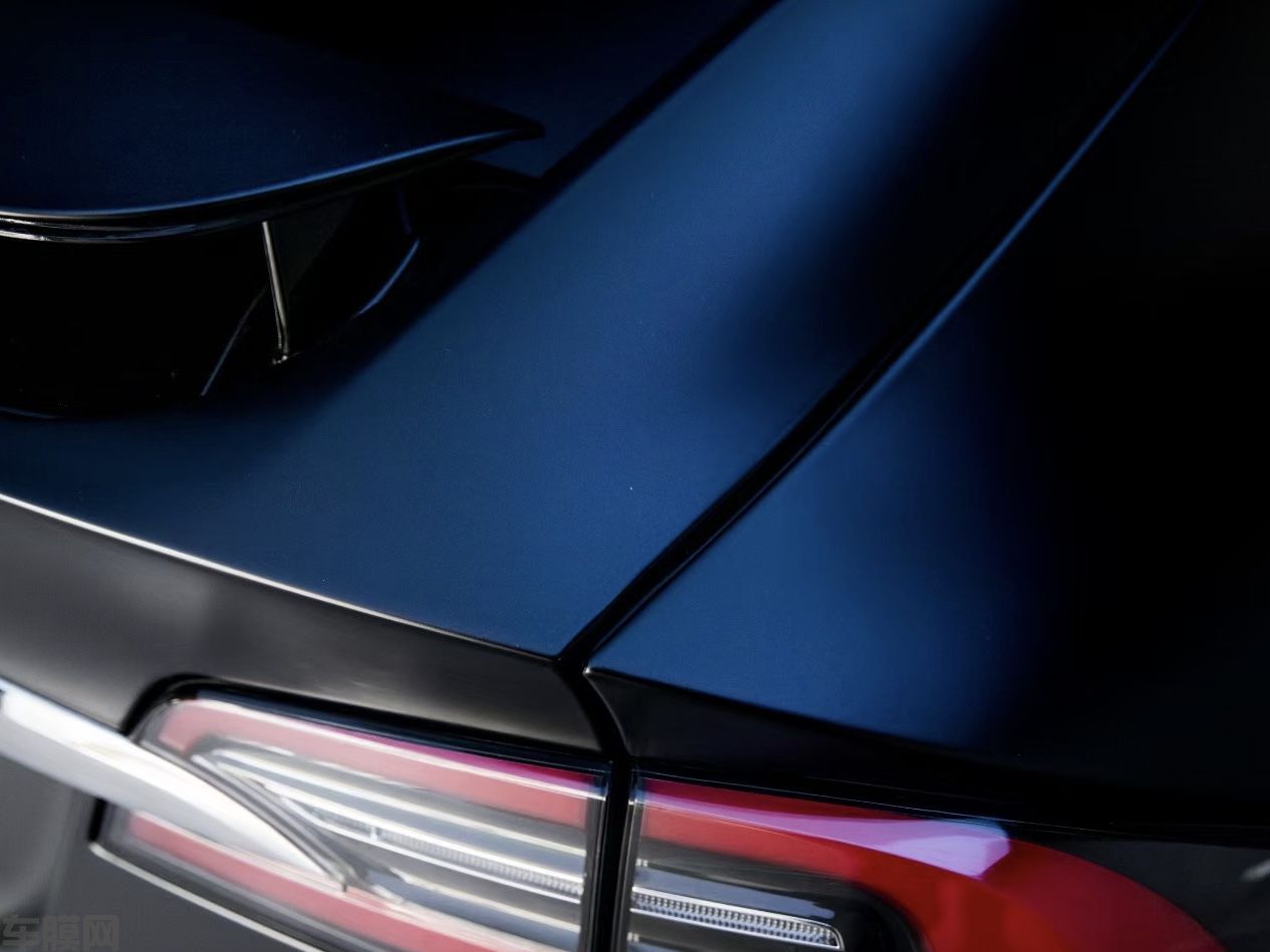 特斯拉Model X 磨砂黑改色膜 效果图