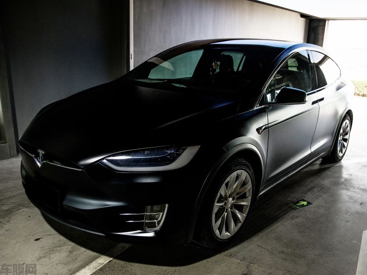 特斯拉Model X 磨砂黑改色膜 效果图