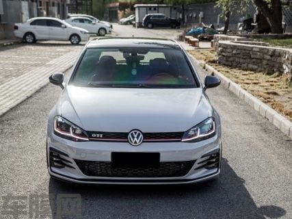 大众高尔夫GTI 高亮火山改色膜 效果图