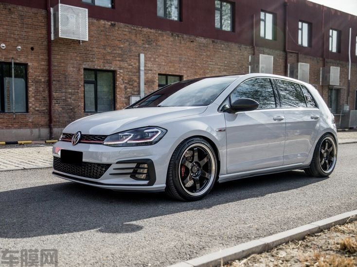 大众高尔夫GTI 高亮火山改色膜 效果图