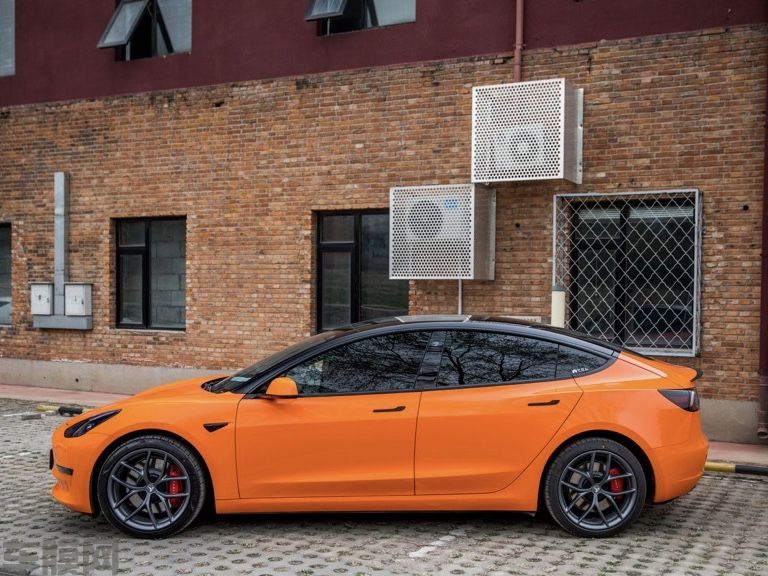 特斯拉Model3 高亮橙改色膜 效果图