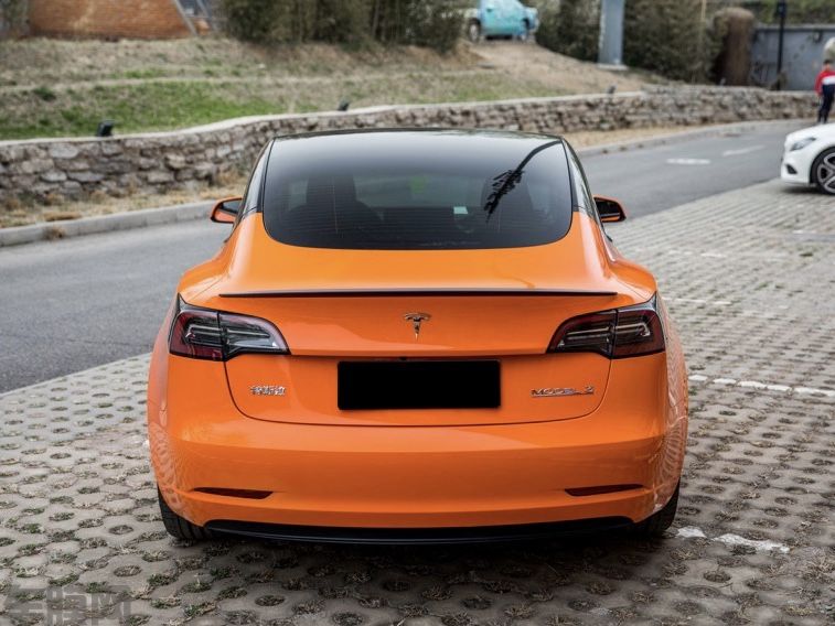 特斯拉Model3 高亮橙改色膜 效果图
