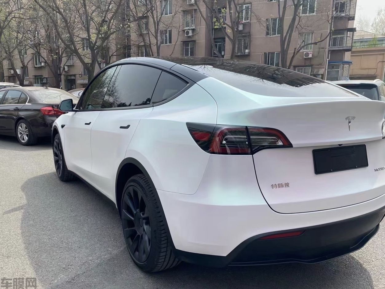 特斯拉ModelY 曙光白改色膜 效果图
