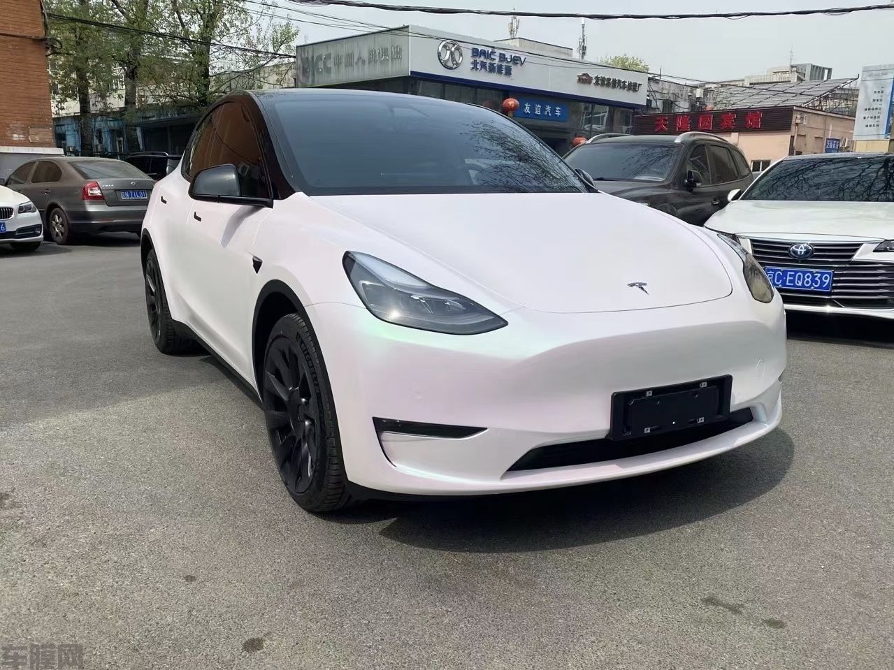 特斯拉ModelY 曙光白改色膜 效果图