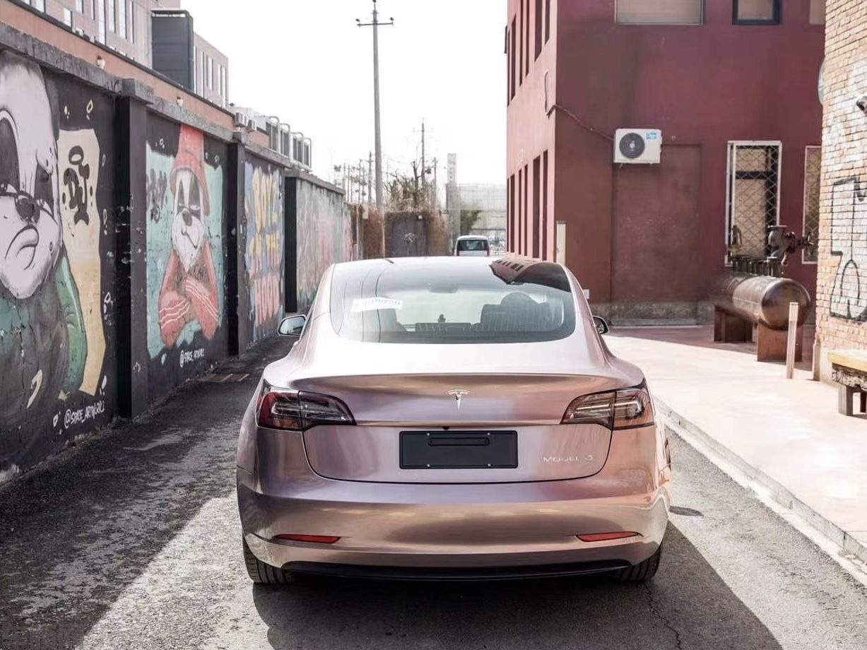 特斯拉Model3 冰莓粉改色膜 效果图