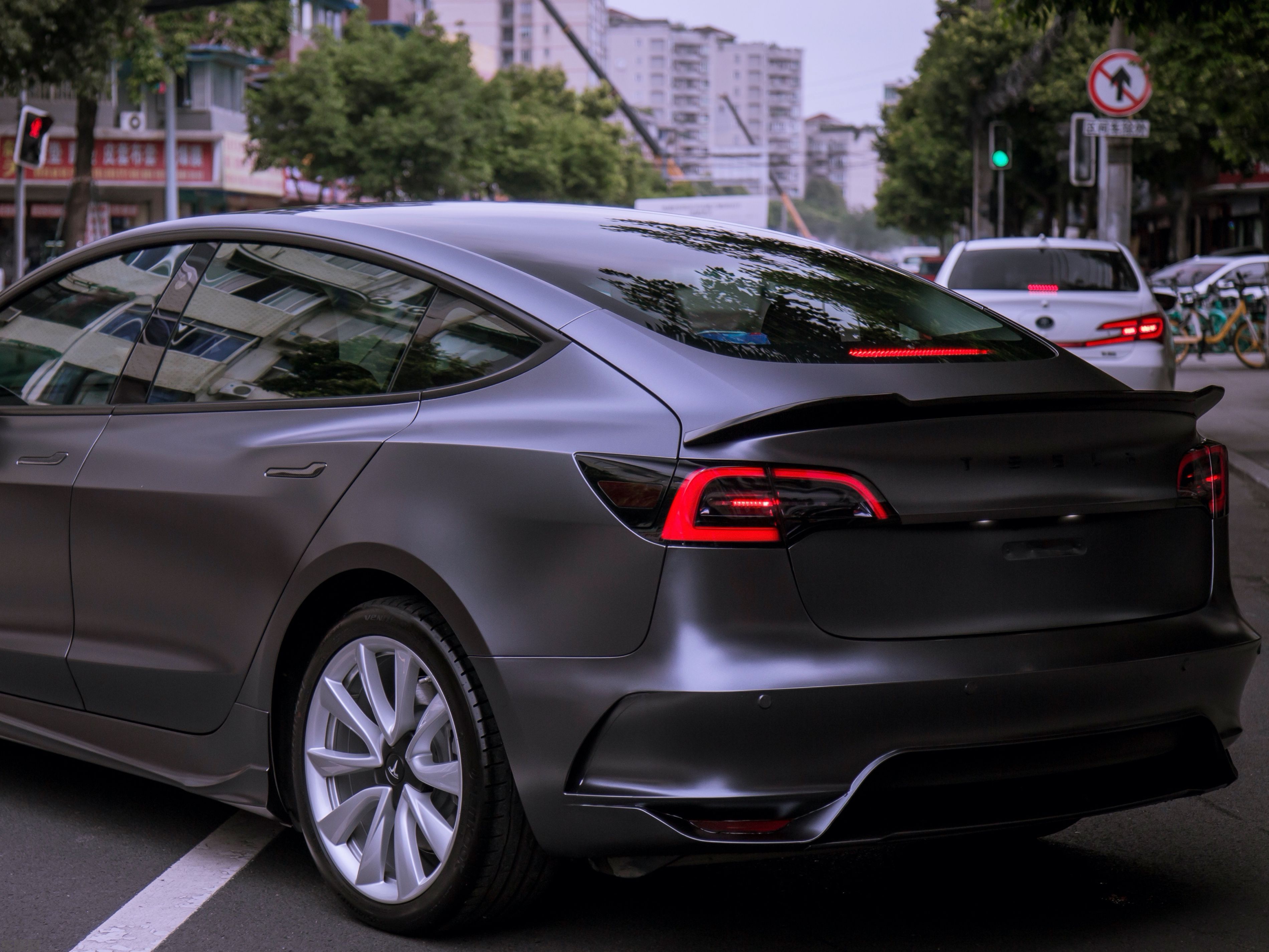 特斯拉Model3 深邃灰改色膜 效果图