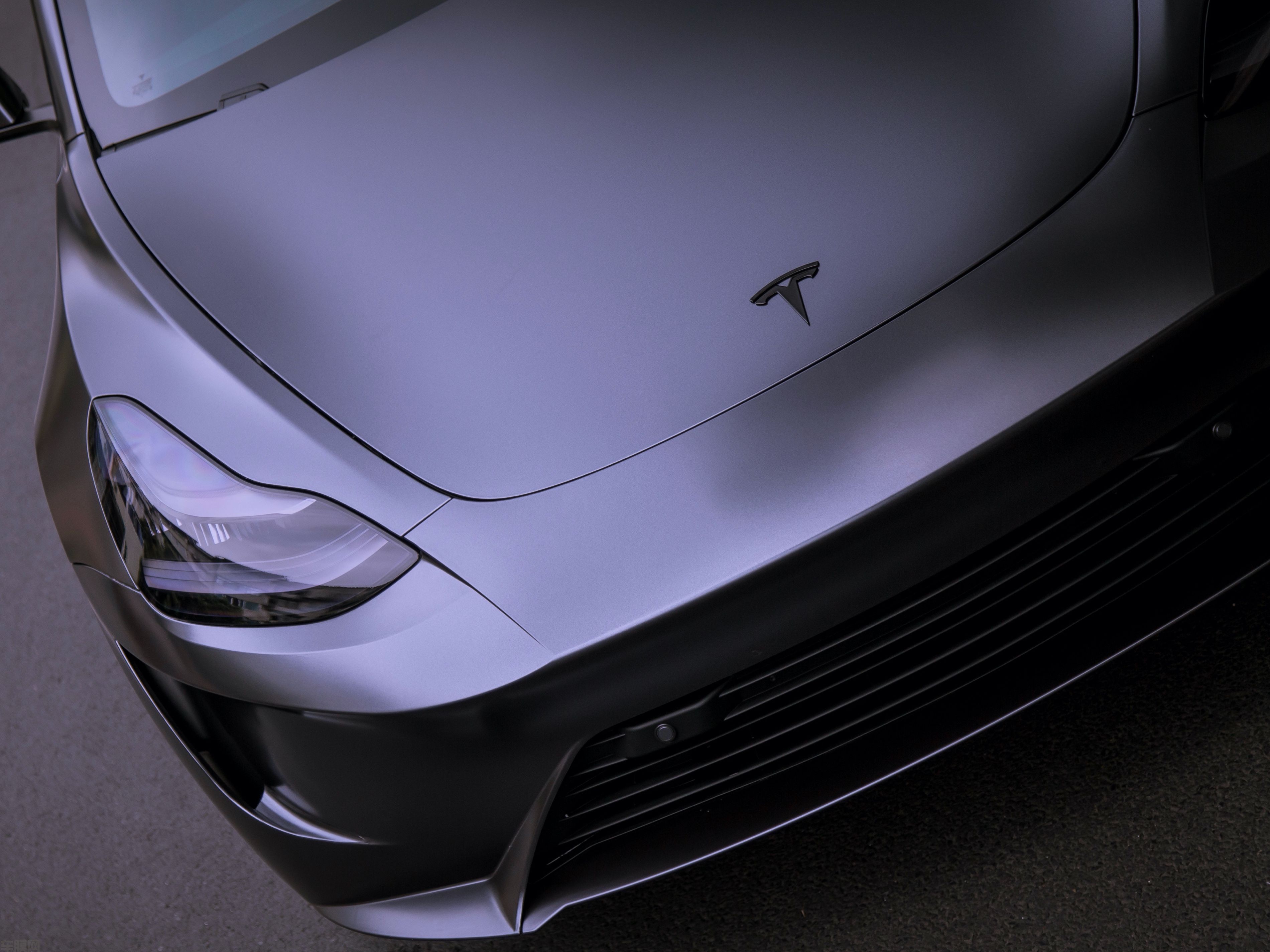特斯拉Model3 深邃灰改色膜 效果图