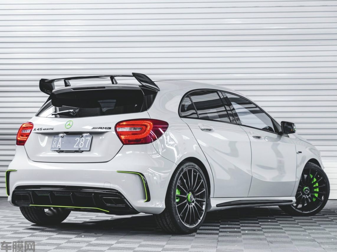 奔驰A45 AMG 火山灰改色膜 效果图