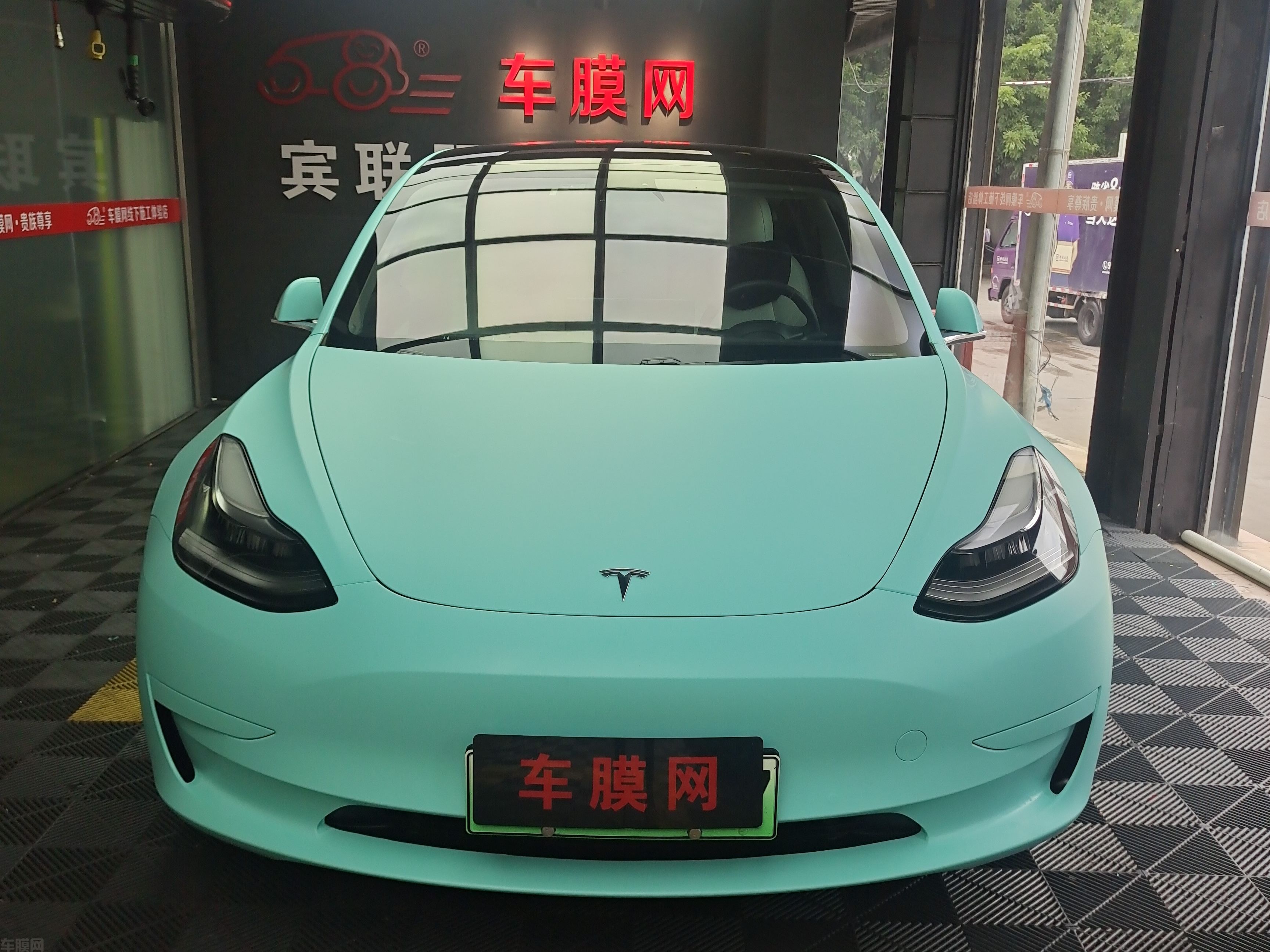 特斯拉Model3 消光蒂芙尼改色膜 效果图