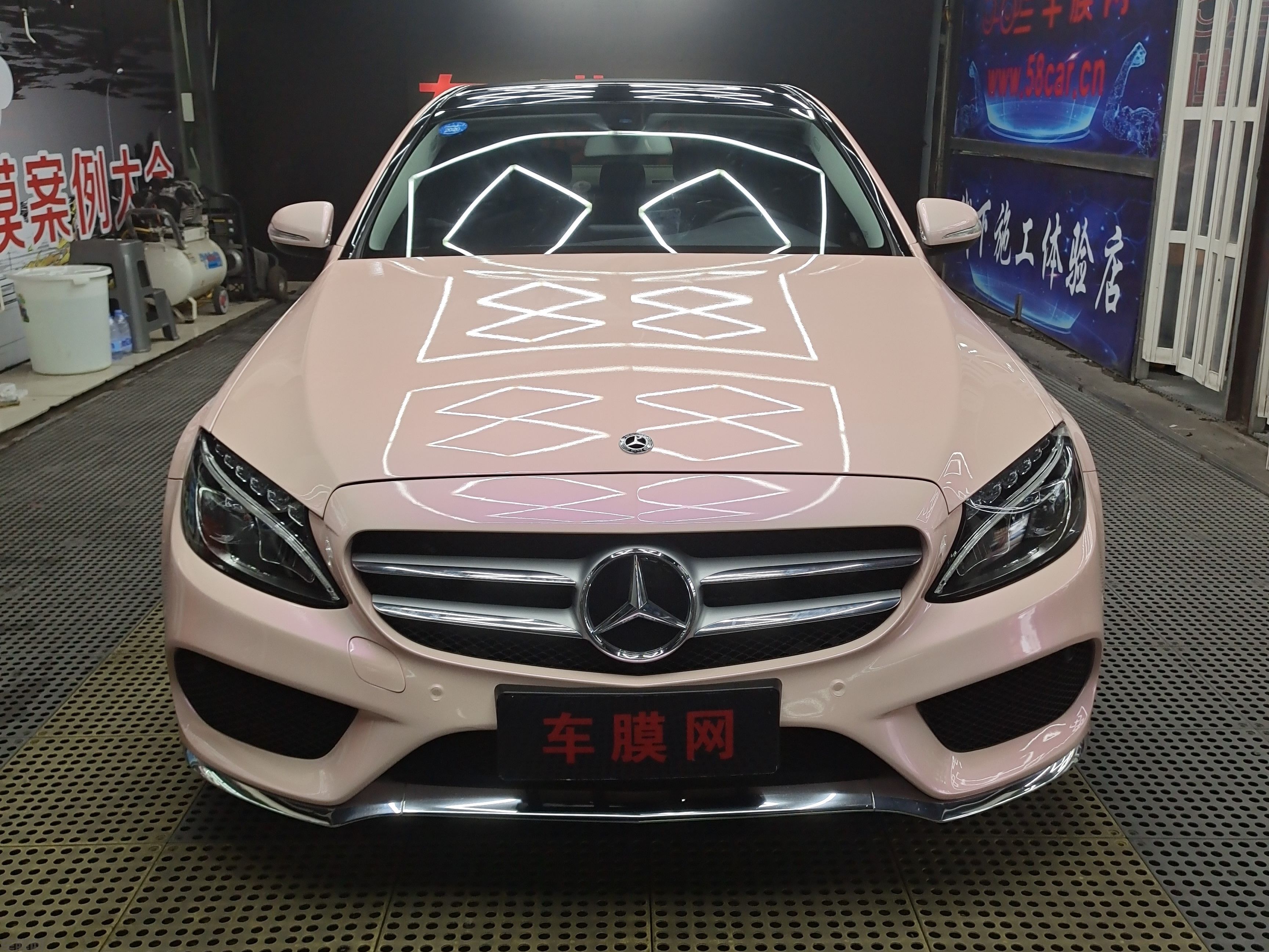 奔驰C200L 双色梦幻糖果粉改色膜 效果图