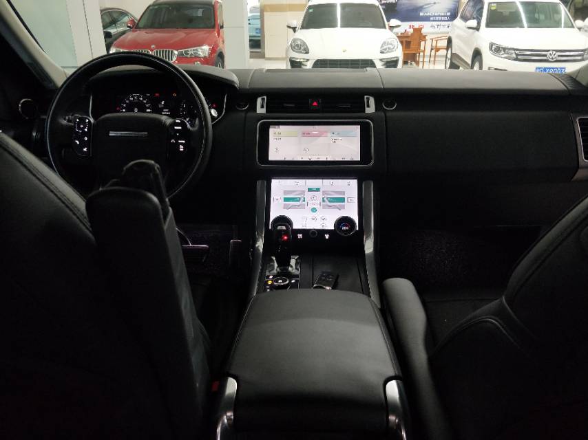 路虎揽胜运动版2018款 3.0 V6 HSE Dynamic