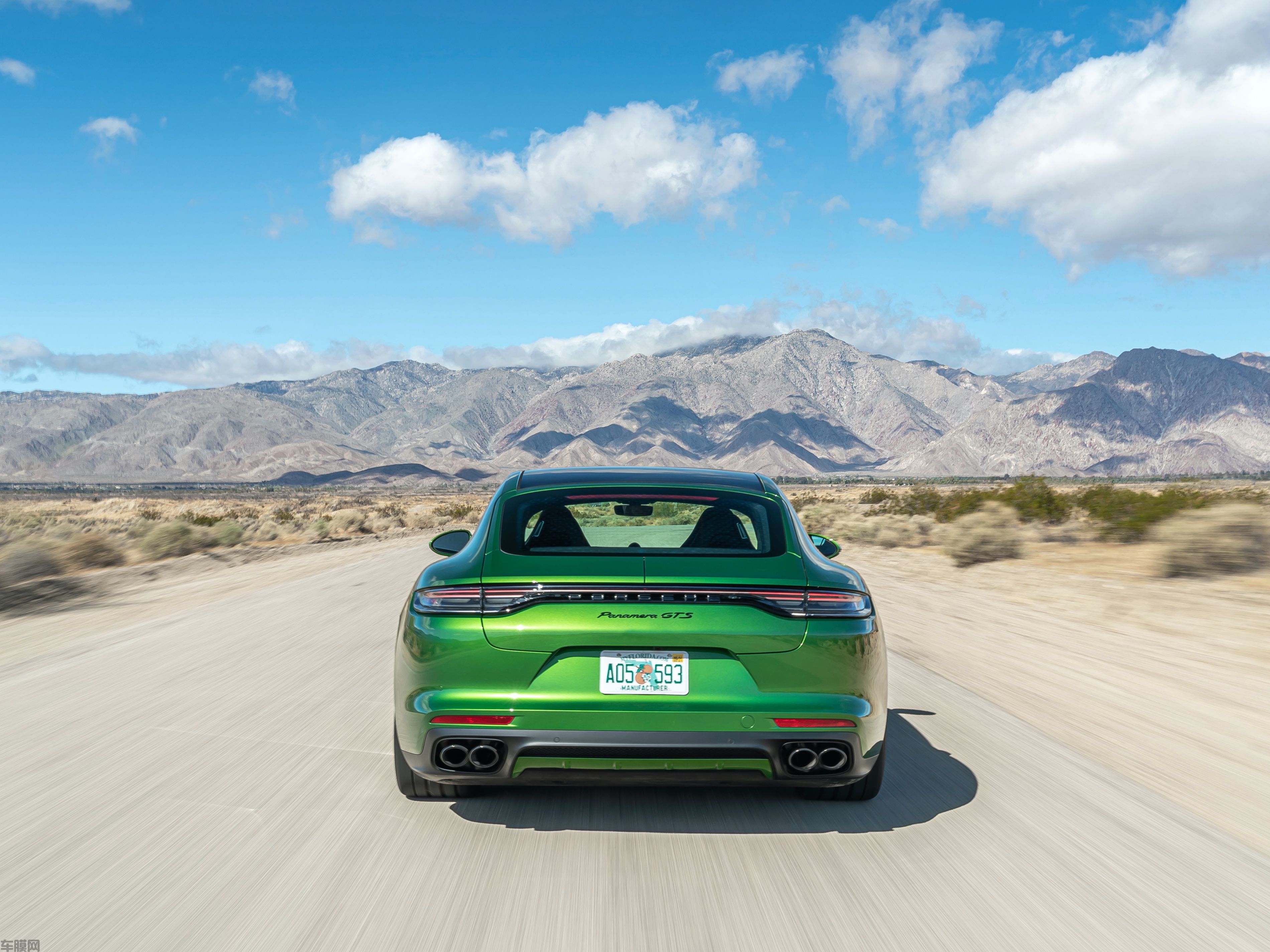 保时捷 Panamera GTS 曼巴绿改色膜 效果图