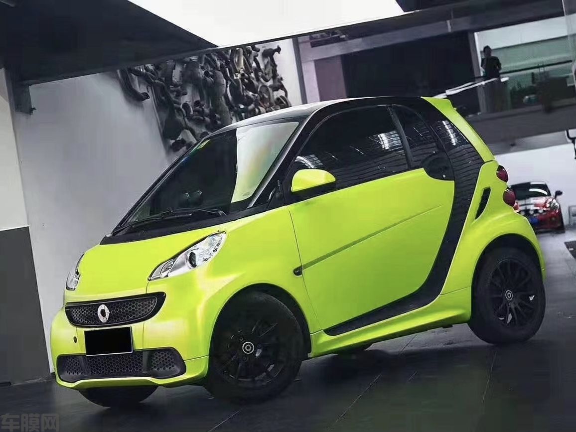 奔驰Smart 幻彩荧光绿改色膜 效果图