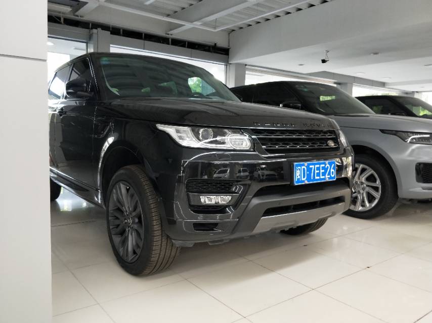 路虎揽胜运动版2017款 3.0 V6 SC HSE
