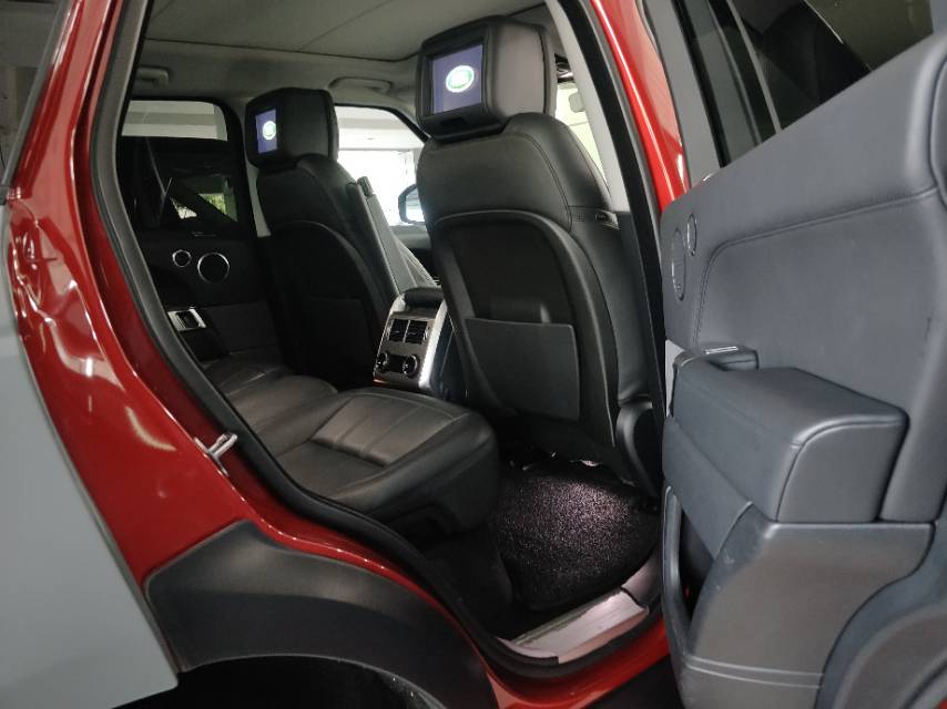 路虎揽胜运动版2018款 3.0 V6 HSE Dynamic