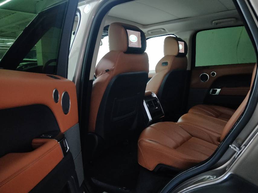路虎揽胜运动版2015款 3.0 SDV6 Hybrid HSE Dynamic