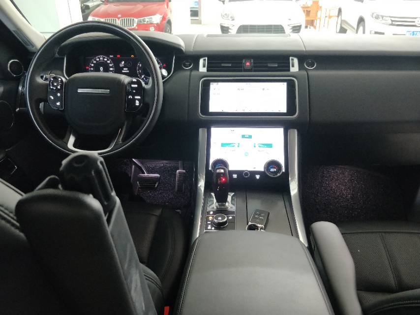路虎揽胜运动版2018款 3.0 V6 HSE Dynamic