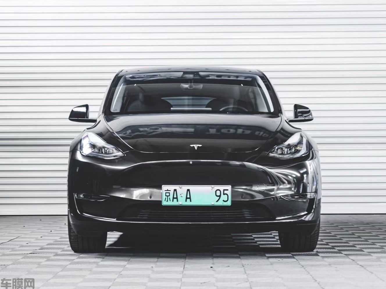 特斯拉ModelY 金属珠光黑改色膜 效果图