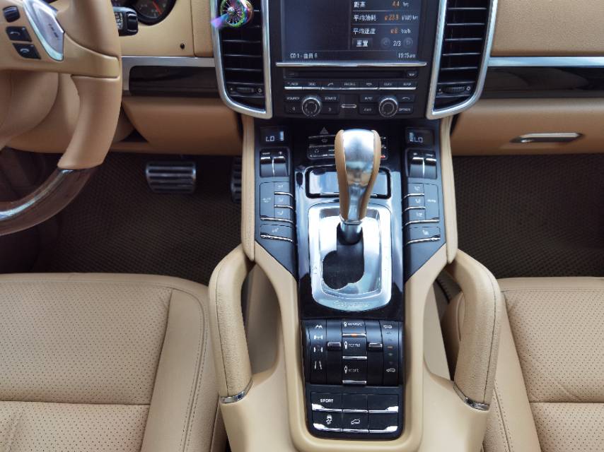 保时捷Cayenne2011款  3.0T