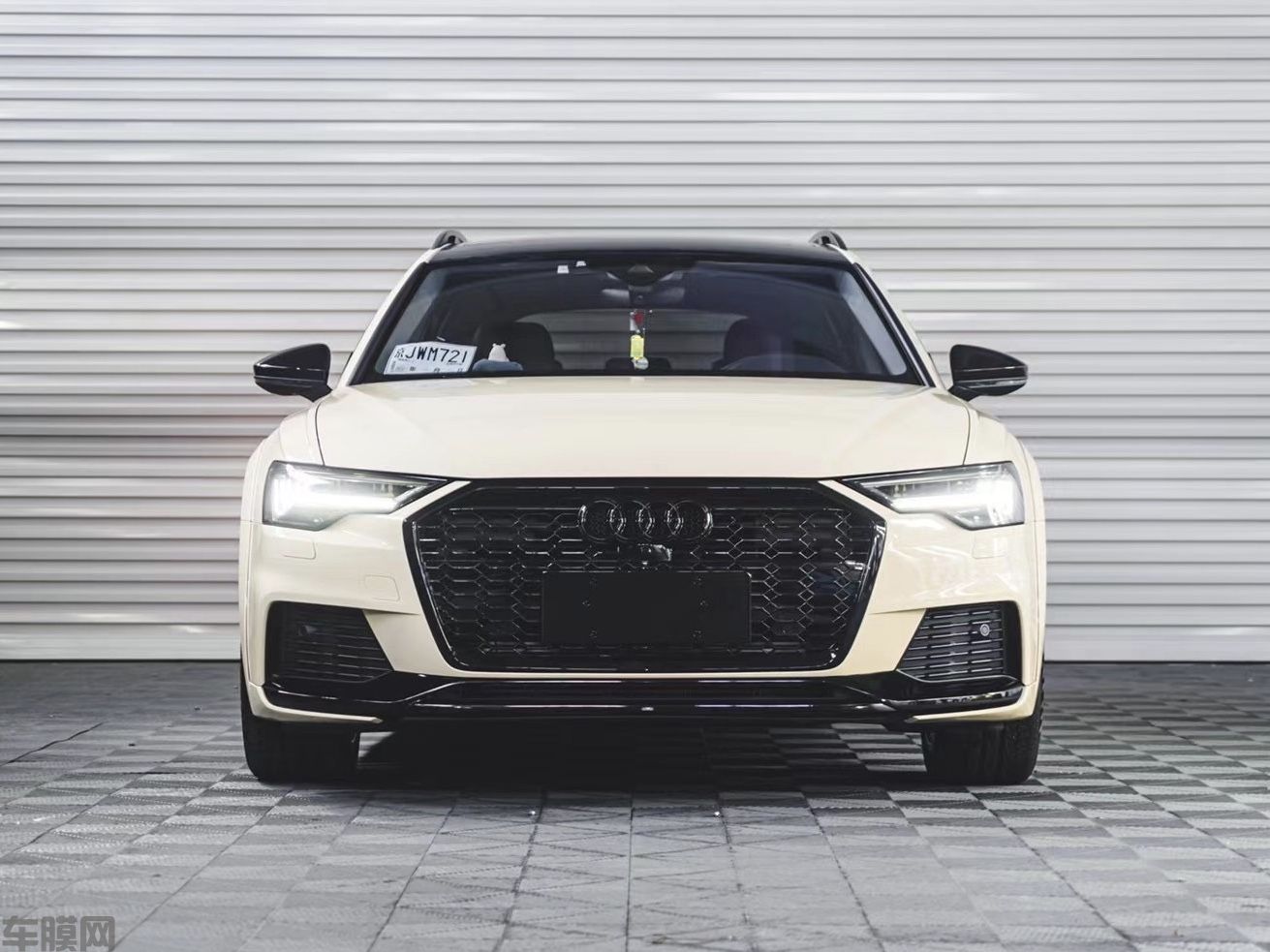 奥迪A6 allroad 沙漠黄改色膜 效果图