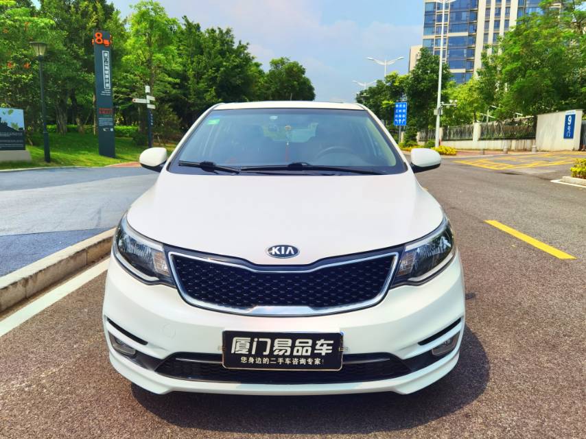起亚起亚K22015款 两厢 1.4L MT GLS