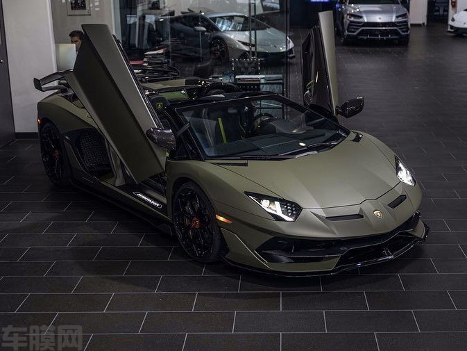兰博基尼Aventador 哑光绿改色膜 效果图