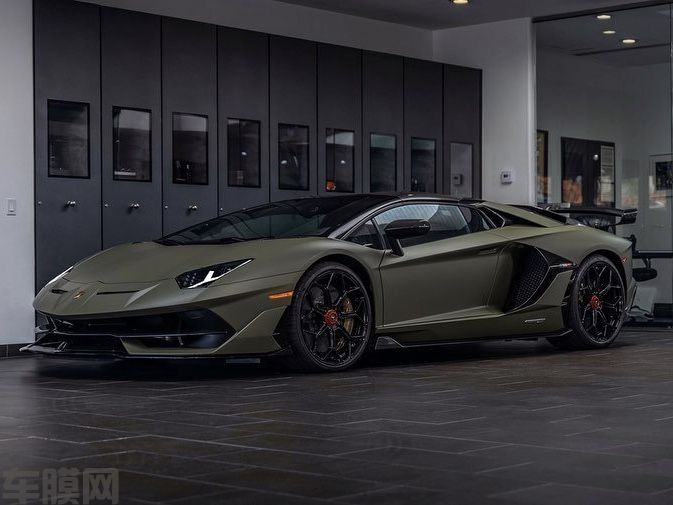 兰博基尼Aventador 哑光绿改色膜 效果图