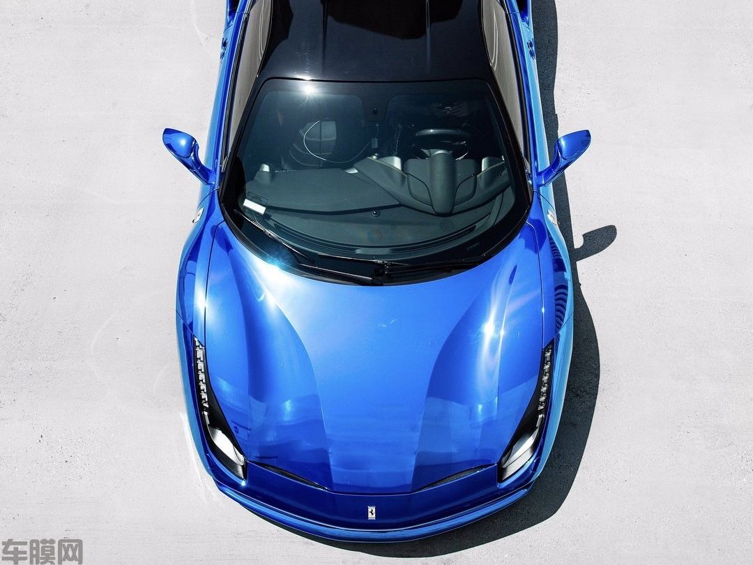 法拉利488 GTB 电镀蓝改色膜 效果图