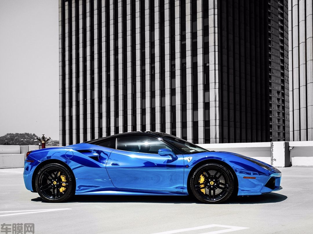 法拉利488 GTB 电镀蓝改色膜 效果图