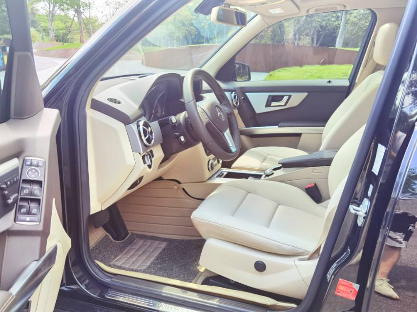 奔驰奔驰GLK级2013款 GLK 300 4MATIC 动感天窗型