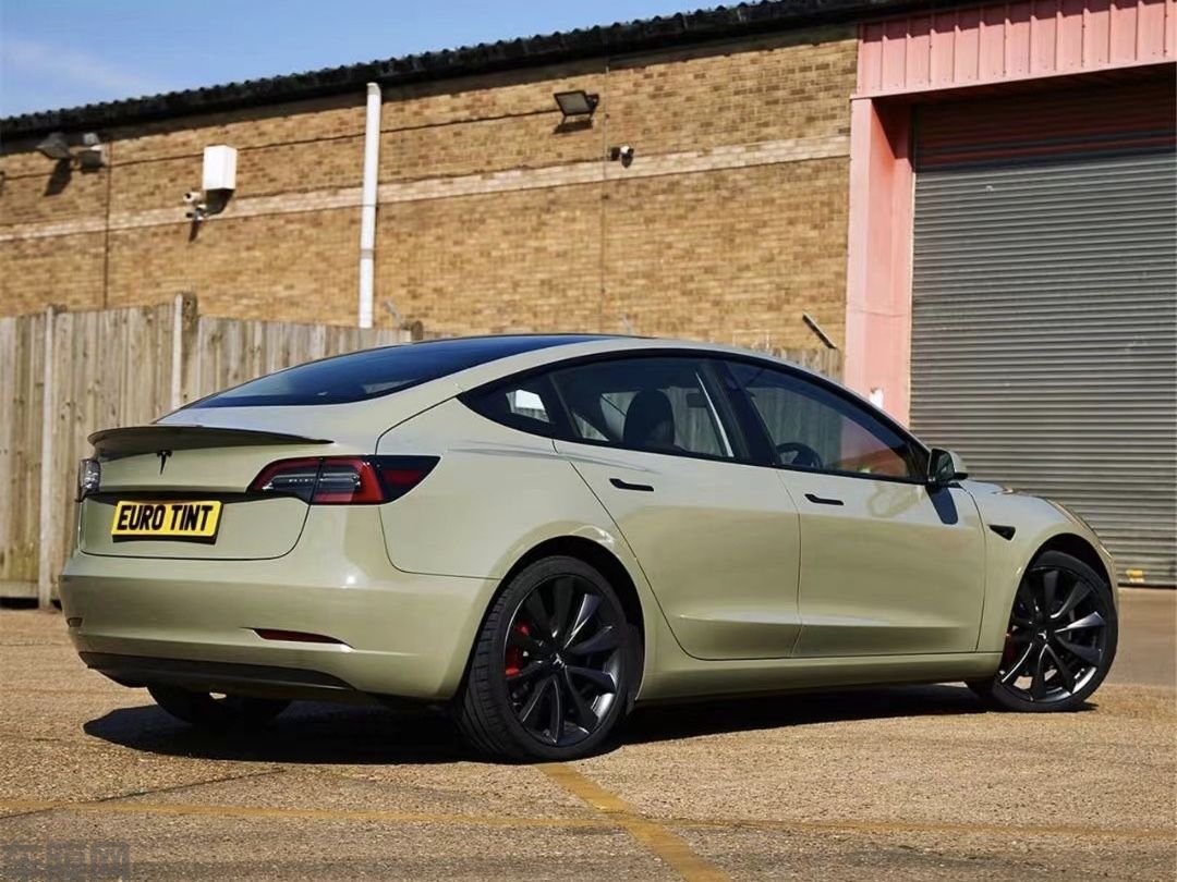 特斯拉Model3 钢琴卡其绿改色膜 效果图