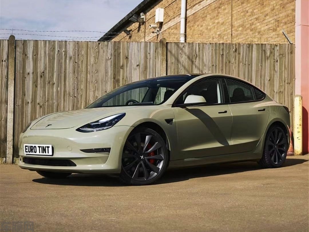 特斯拉Model3 钢琴卡其绿改色膜 效果图