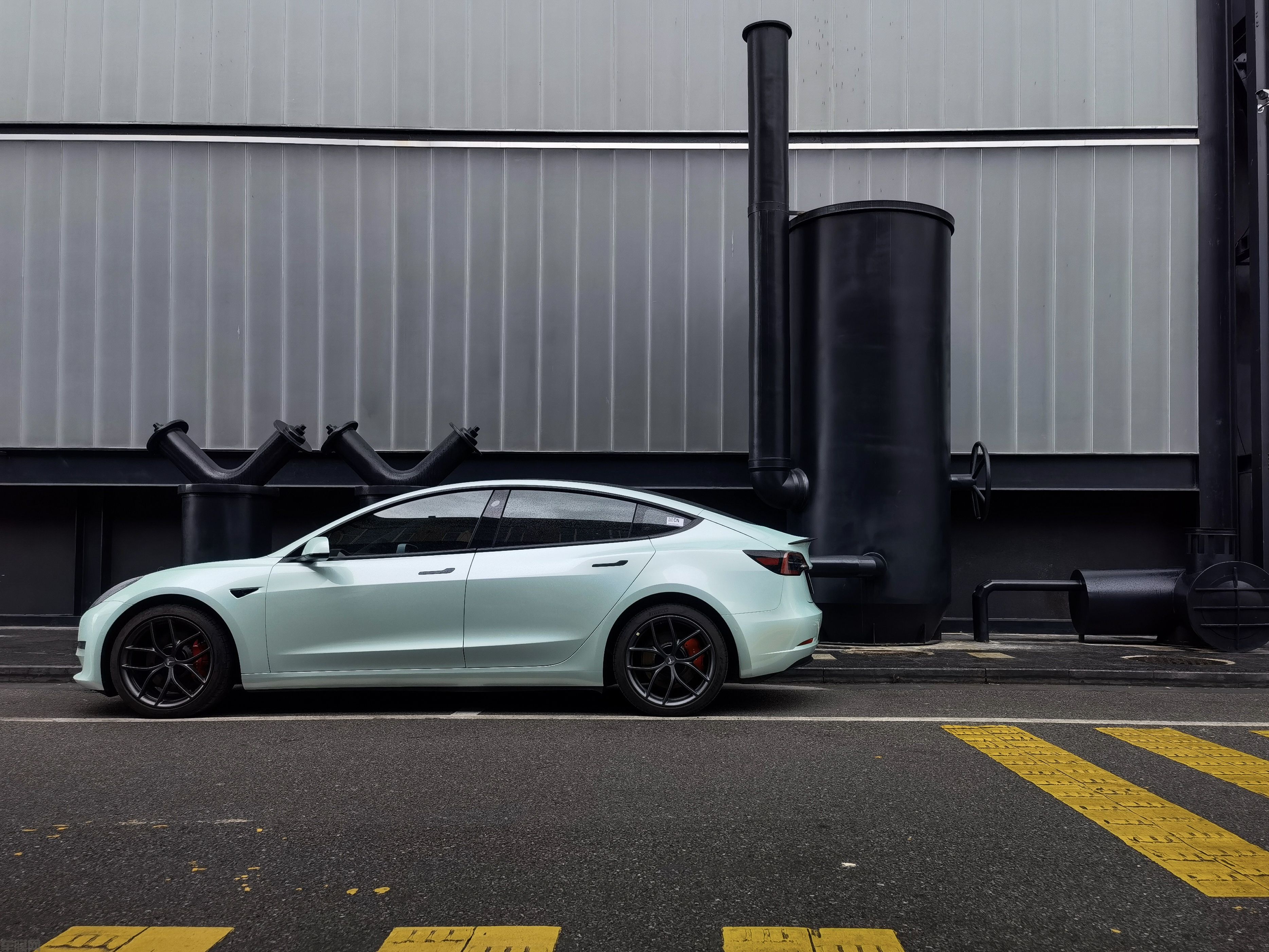 特斯拉Model3 马卡龙月光玉改色膜 效果图