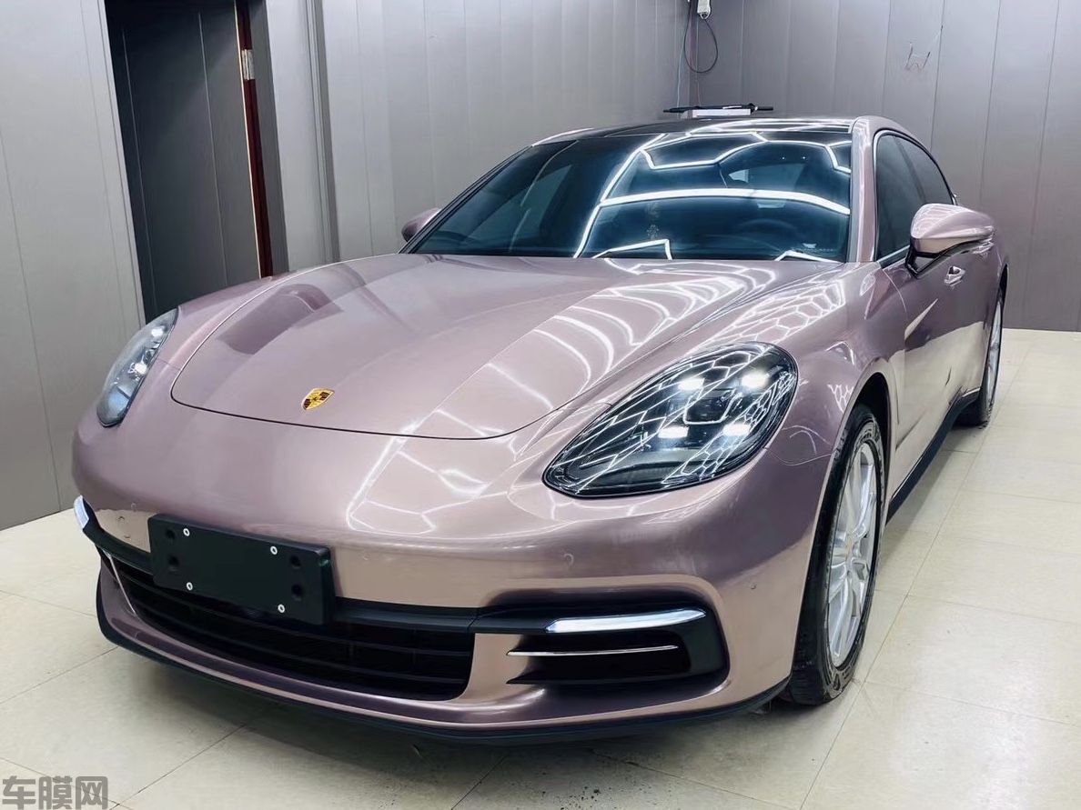 保时捷Panamera 超亮金属冰莓粉改色膜 效果图