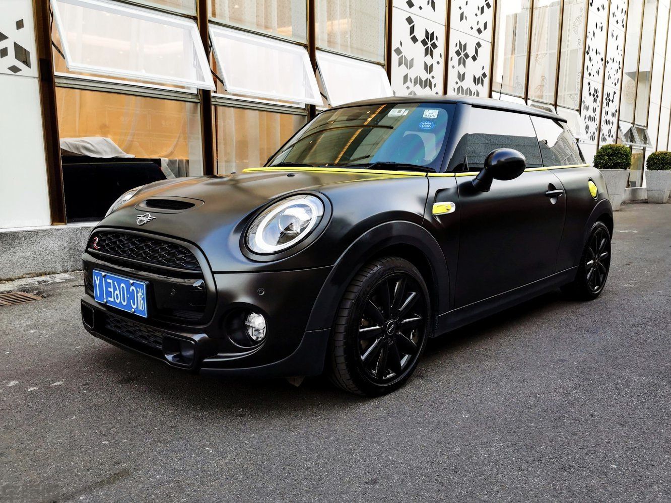 宝马MINI 陶瓷黑改色膜 效果图