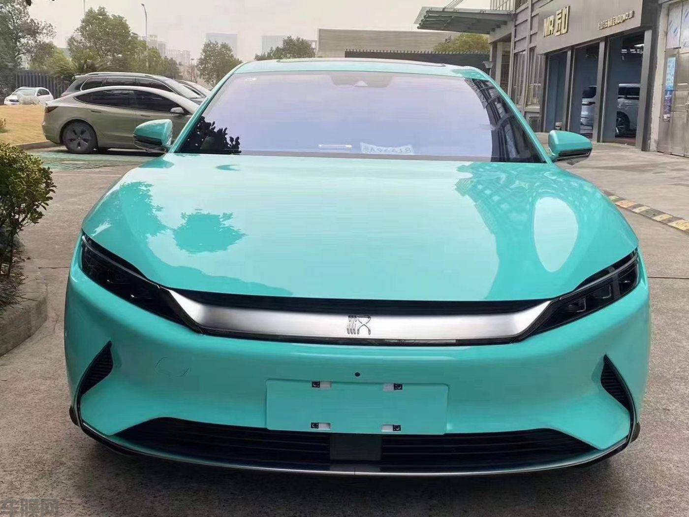 比亚迪汉EV 蒂芙尼蓝改色膜 效果图