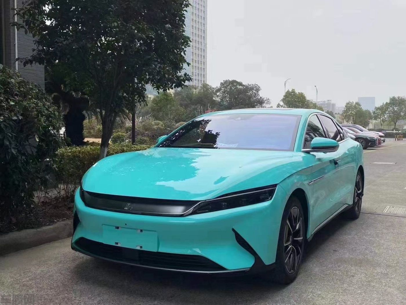 比亚迪汉EV 蒂芙尼蓝改色膜 效果图