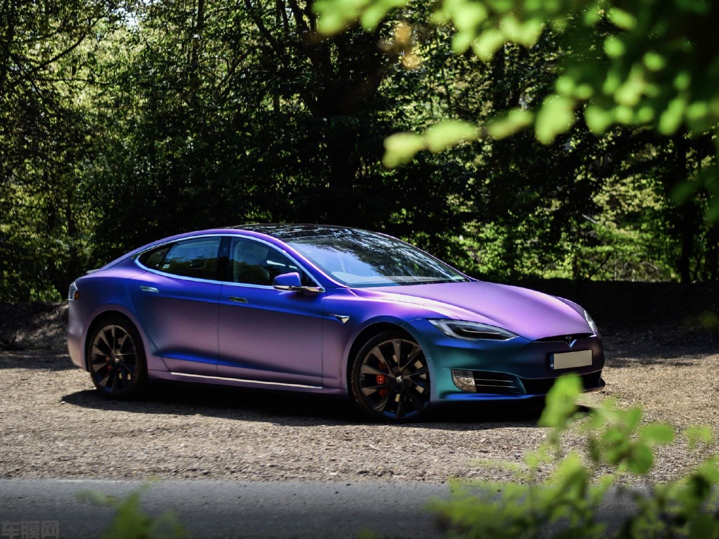 特斯拉MODEL S  变色龙紫魅蓝改色膜 效果图